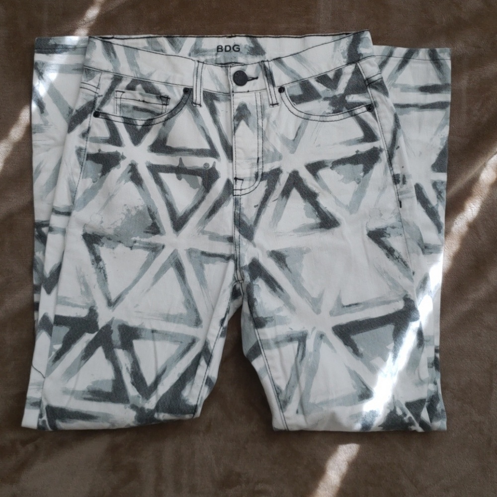 Bdg Watercolor Triangle Print High Rise Twig Jean